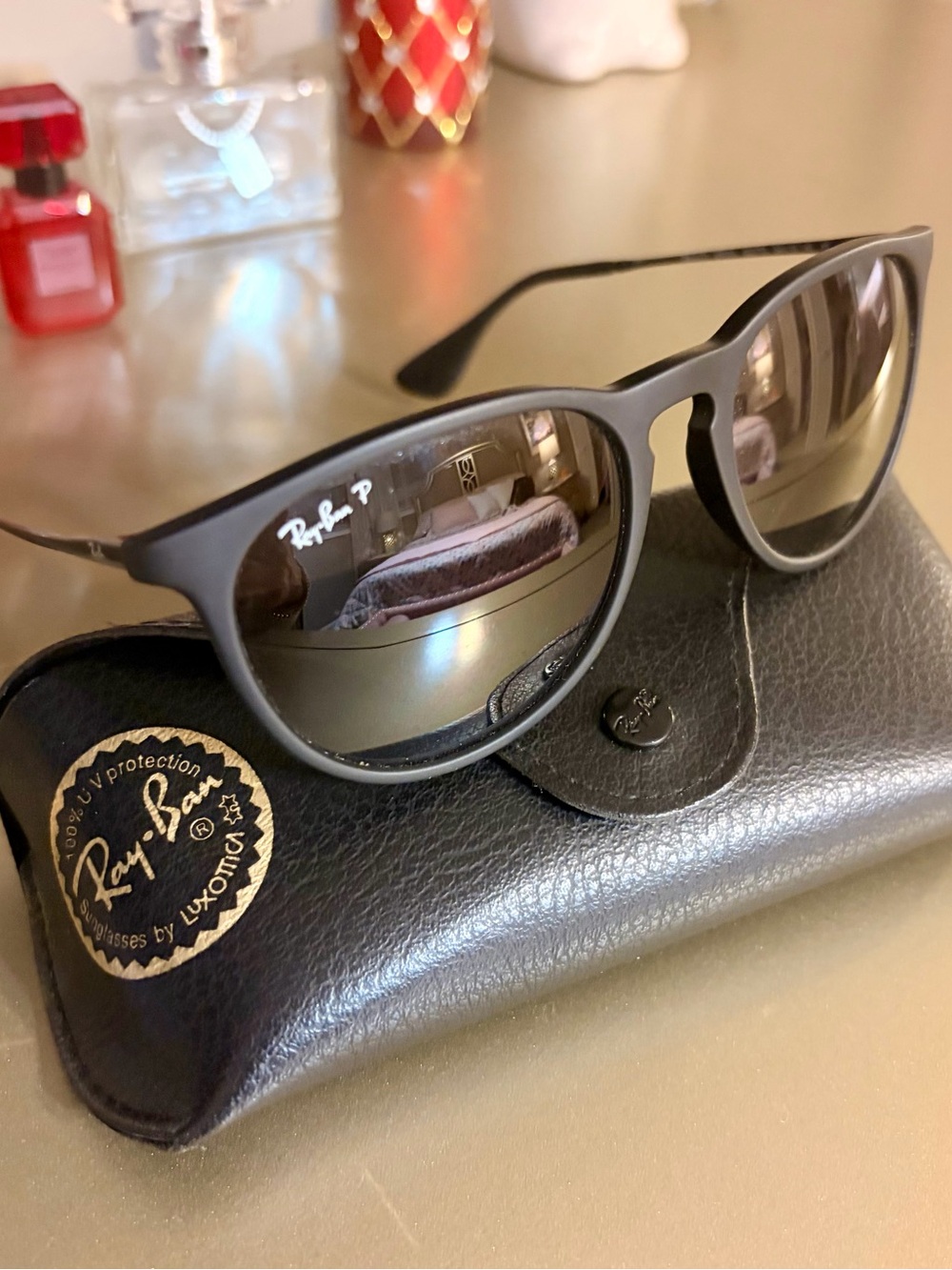 Ray-Ban Matte Black Sunglasses with Gray Polarized Lenses